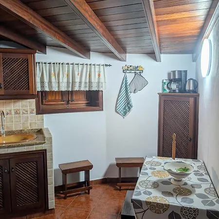 - Morrocatana - Tenerife Only Adults * Masca